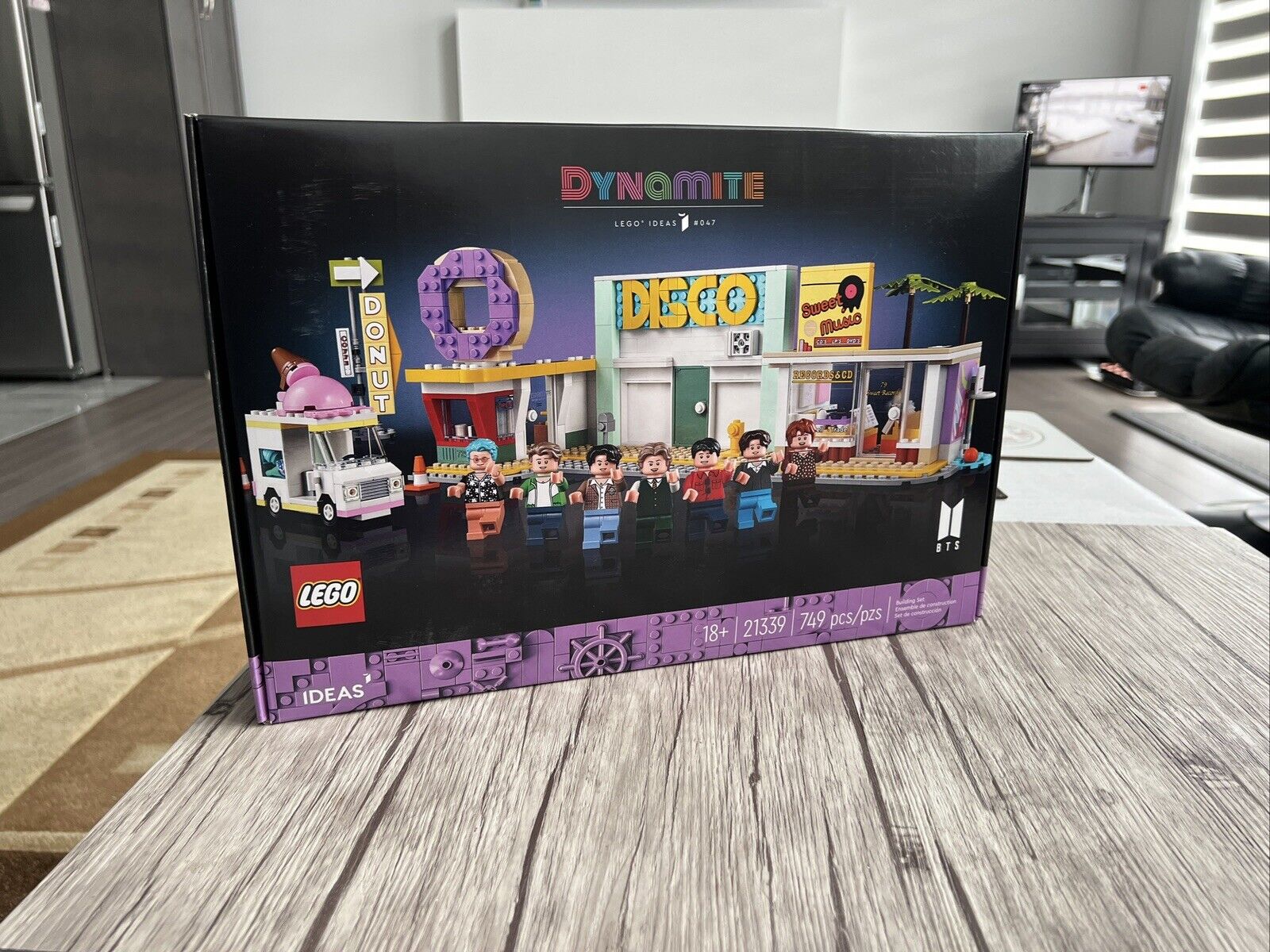 BTS Dynamite Lego - LEGO01